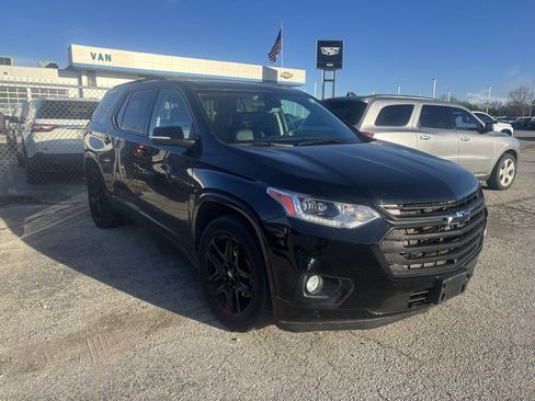 Used 2021 Chevrolet Traverse Premier w/ Redline Edition image 11