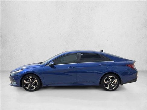 Used 2023 Hyundai Elantra Limited image 8