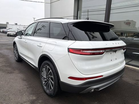 New 2026 Lincoln Corsair Reserve image 2