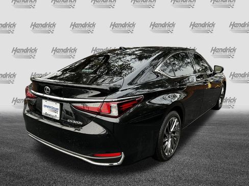 Certified 2024 Lexus ES 300h Ultra Luxury image 9