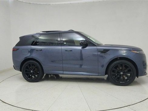 Used 2025 Land Rover Range Rover Sport Dynamic SE image 64