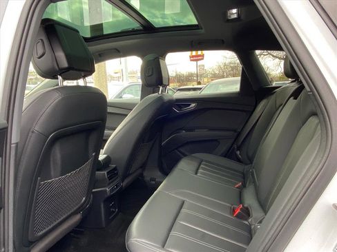 Used 2024 Audi Q4 e-tron Prestige w/ Black Optic Package image 20