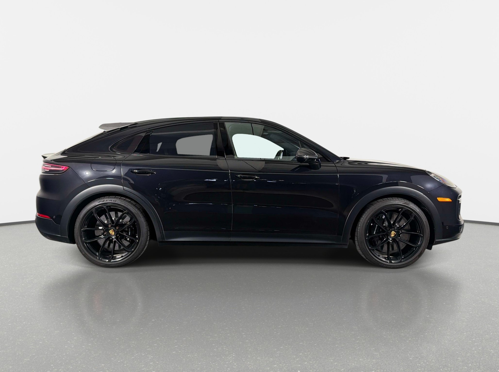 Used 2022 Porsche Cayenne Turbo GT AWD/4WD image 2