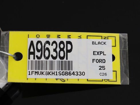 Used 2025 Ford Explorer ST-Line w/ ST-Line Street Pack AWD/4WD image 28
