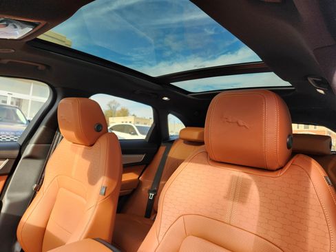 New 2026 Jaguar F-PACE R-Dynamic S AWD/4WD image 10