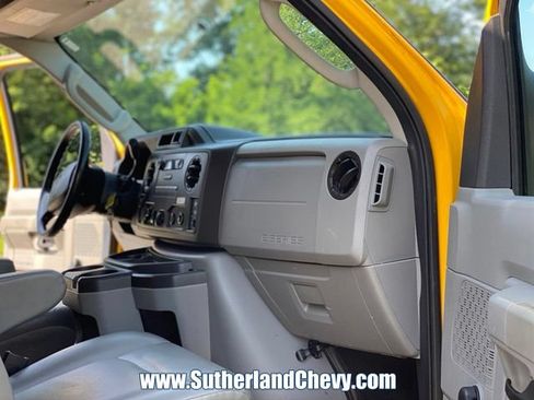 Used 2019 Ford E-350 and Econoline 350 Super Duty RWD image 13