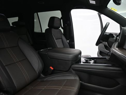 Used 2025 Chevrolet Tahoe High Country image 22