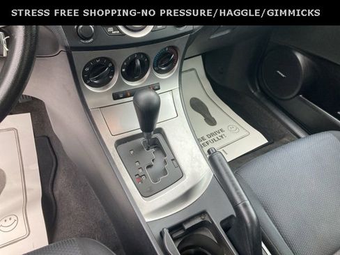 Used 2010 MAZDA MAZDA3 i Touring image 21