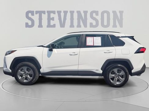 Used 2025 Toyota RAV4 LE AWD/4WD image 2