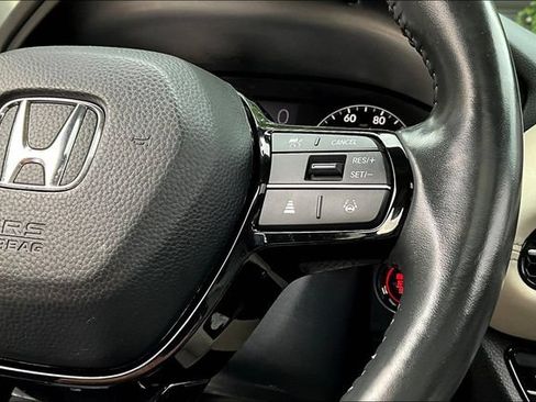 Used 2024 Honda HR-V EX-L image 12