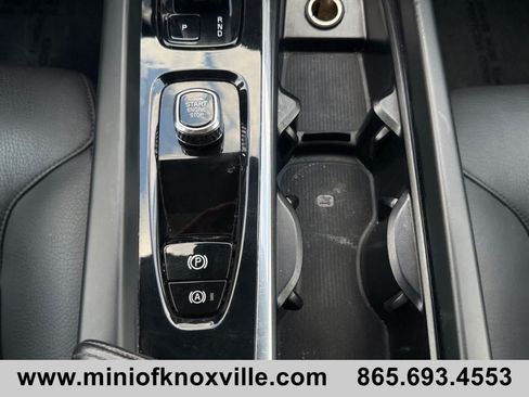 Used 2023 Volvo XC60 B5 Plus AWD/4WD image 25
