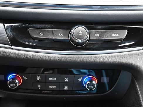 Used 2023 Buick Enclave Essence w/ Experience Buick Package image 28