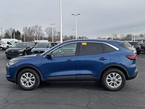 Used 2023 Ford Escape Active w/ Tech Pack #1 image 8