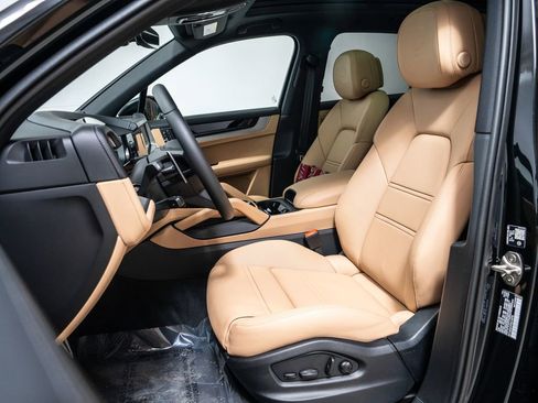 New 2026 Porsche Cayenne E-Hybrid AWD/4WD image 5