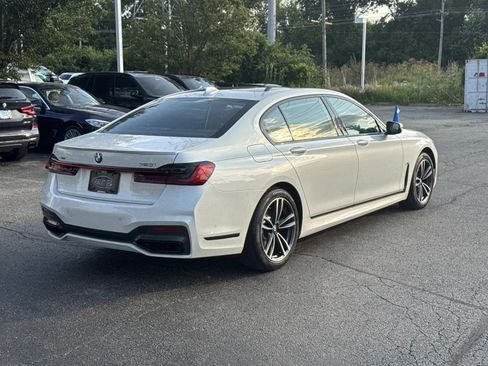 Used 2020 BMW 750i xDrive w/ Executive Package AWD/4WD image 13