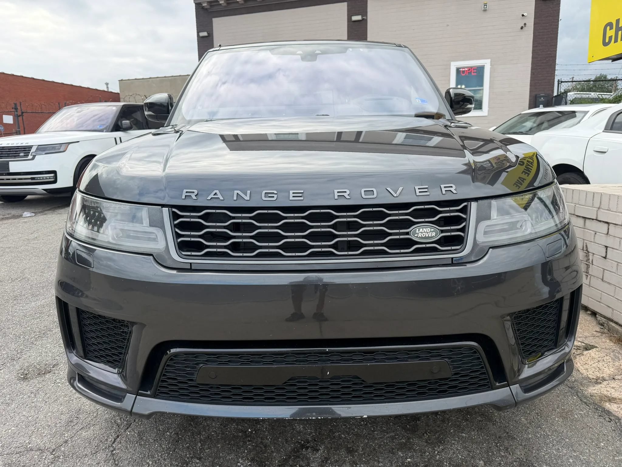 Used 2019 Land Rover Range Rover Sport Supercharged AWD/4WD image 6