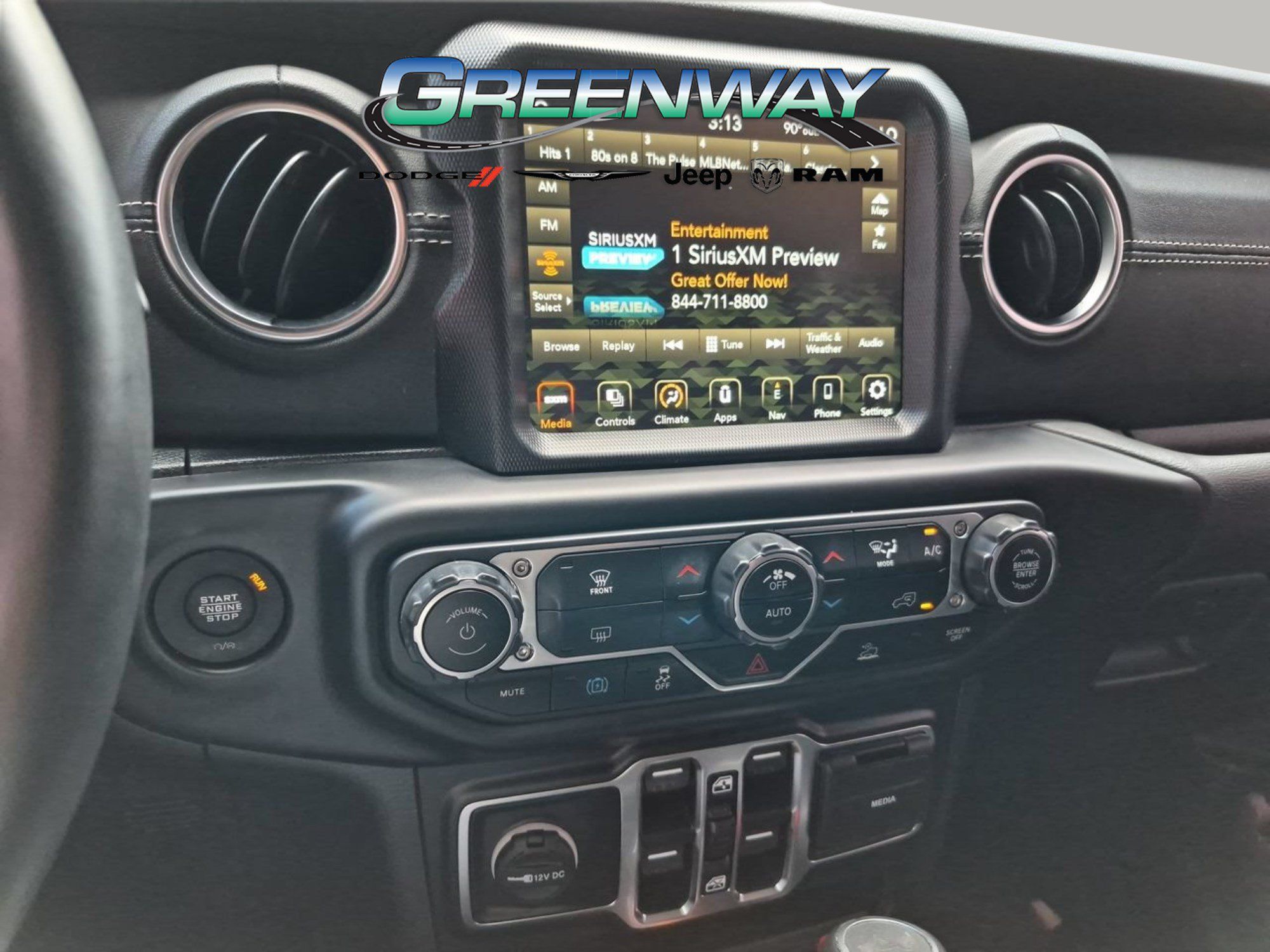 Used 2022 Jeep Wrangler Unlimited Sahara AWD/4WD image 15