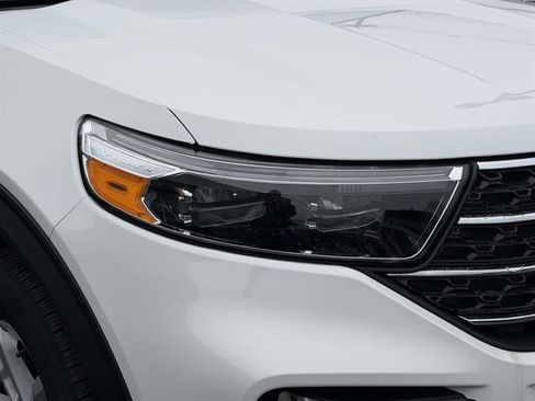 Used 2022 Ford Explorer XLT w/ Equipment Group 202A image 27