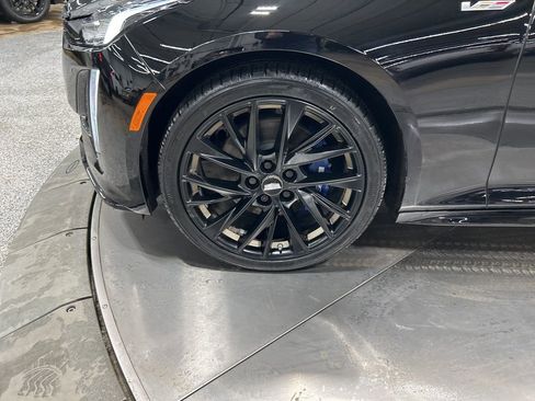 Used 2023 Cadillac CT5 V w/ Platinum Package image 34