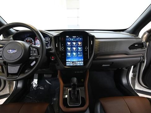 Certified 2025 Subaru Forester Touring w/ Popular Package - Touring AWD/4WD image 2