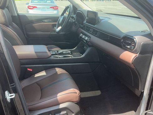 Used 2025 Honda Pilot Elite image 31