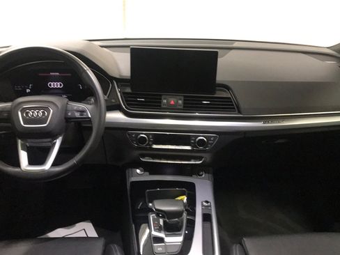 Used 2023 Audi Q5 2.0T Premium Plus w/ Premium Plus Package AWD/4WD image 18