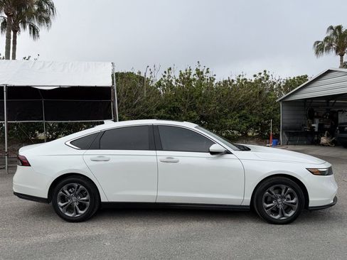 Used 2023 Honda Accord EX image 4