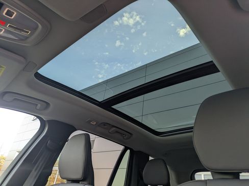 New 2026 Volvo XC90 B5 Plus w/ Protection Package image 14