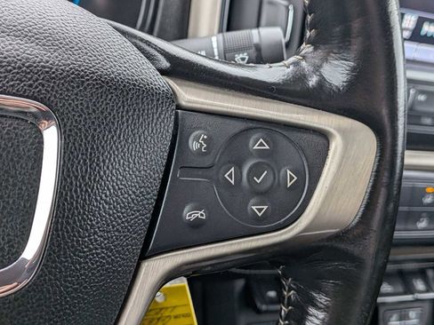 Used 2018 GMC Canyon Denali image 25