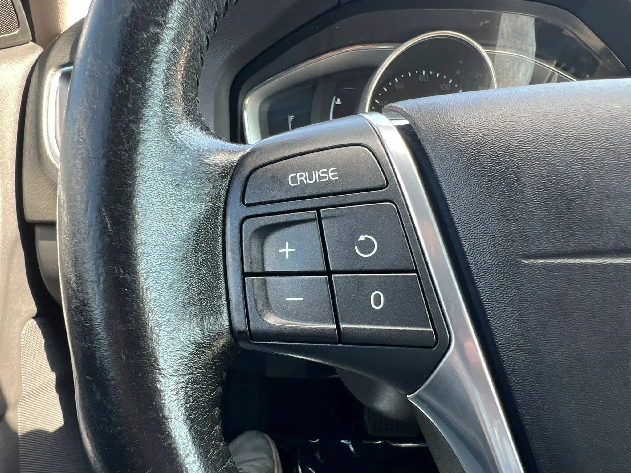 Used 2016 Volvo V60 T5 Premier w/ Convenience Package FWD image 23