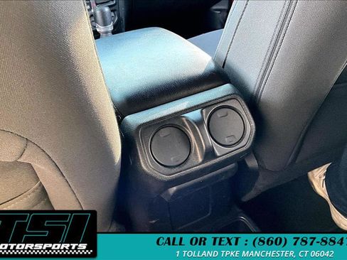 Used 2019 Jeep Wrangler Sport image 33