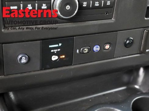 Used 2018 Chevrolet Express 2500 w/ Enhanced Convenience Package image 20