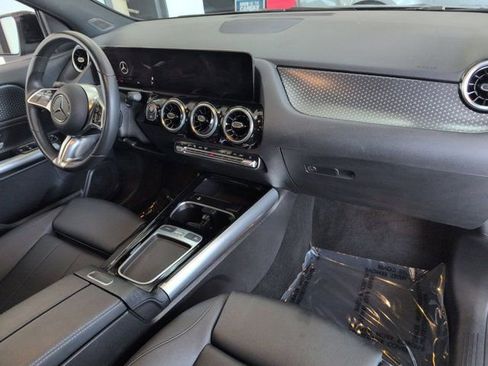 Used 2025 Mercedes-Benz GLA 250 image 28