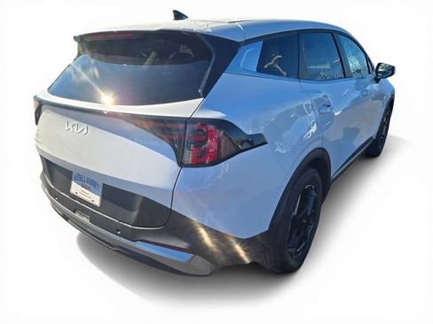 New 2026 Kia Sportage EX image 13