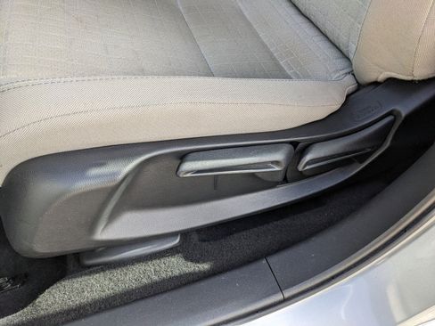 Used 2023 Honda HR-V LX image 24