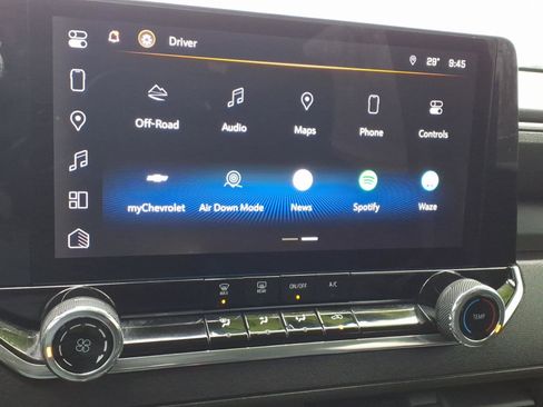 Used 2024 Chevrolet Colorado Trail Boss w/ Technology Package image 20