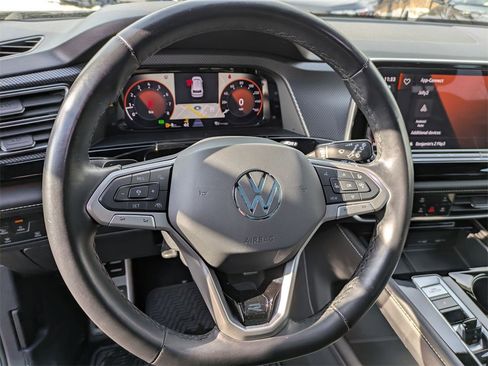 Used 2024 Volkswagen Atlas Cross Sport SEL Premium R-Line image 17