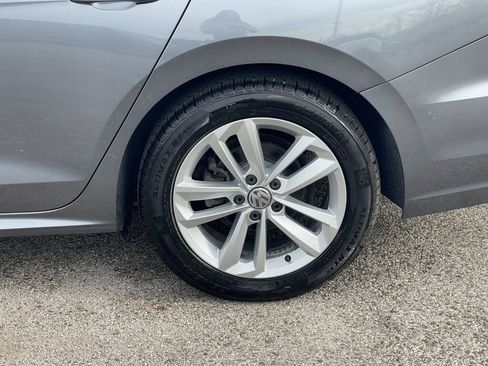 Used 2020 Volkswagen Passat 2.0T SE image 24