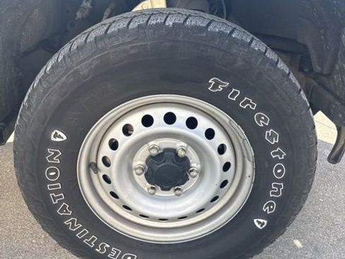 Used 2019 Ford Ranger XL w/ Equipment Group 101A Mid image 9