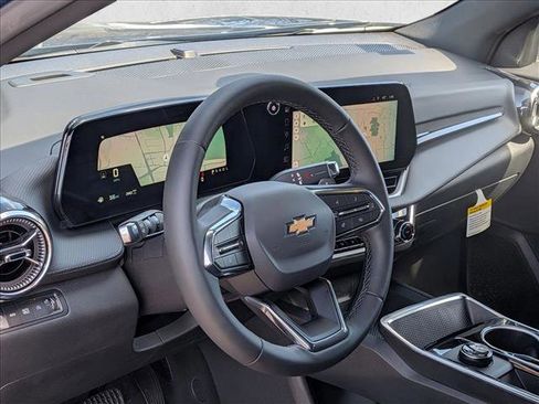 New 2026 Chevrolet Equinox LT w/ Safety and Technology Package AWD/4WD image 3