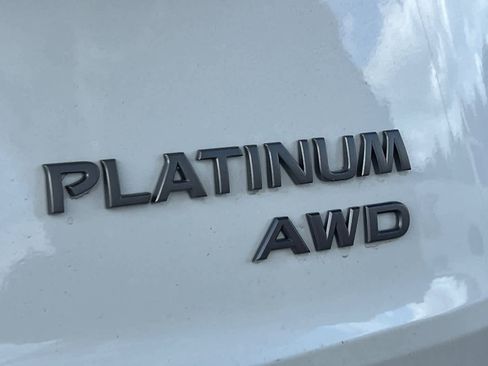 New 2026 Nissan Rogue Platinum image 17