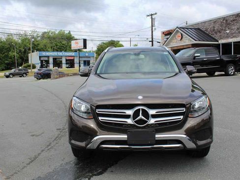 Used 2016 Mercedes-Benz GLC 300 4MATIC image 2