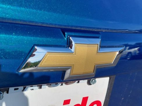 Used 2020 Chevrolet Trax LT w/ LT Convenience Package FWD image 35