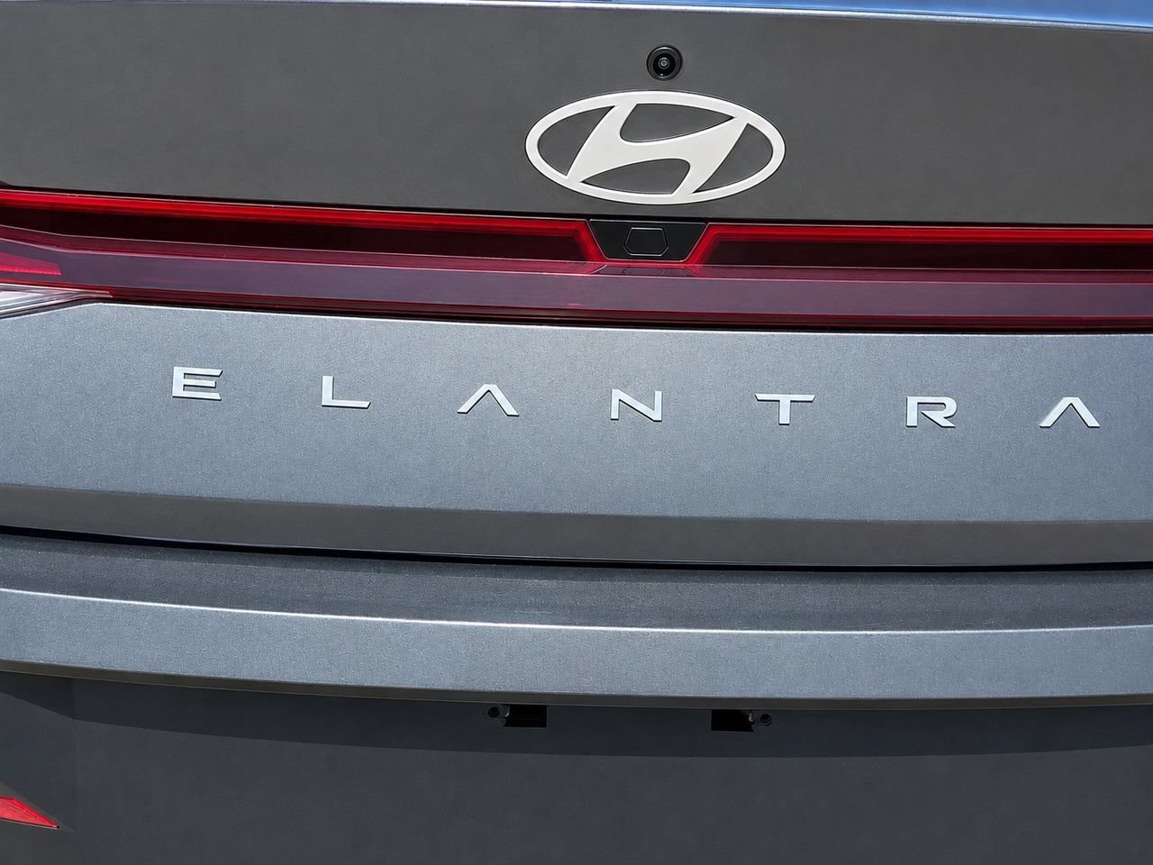 Used 2024 Hyundai Elantra SEL FWD image 7