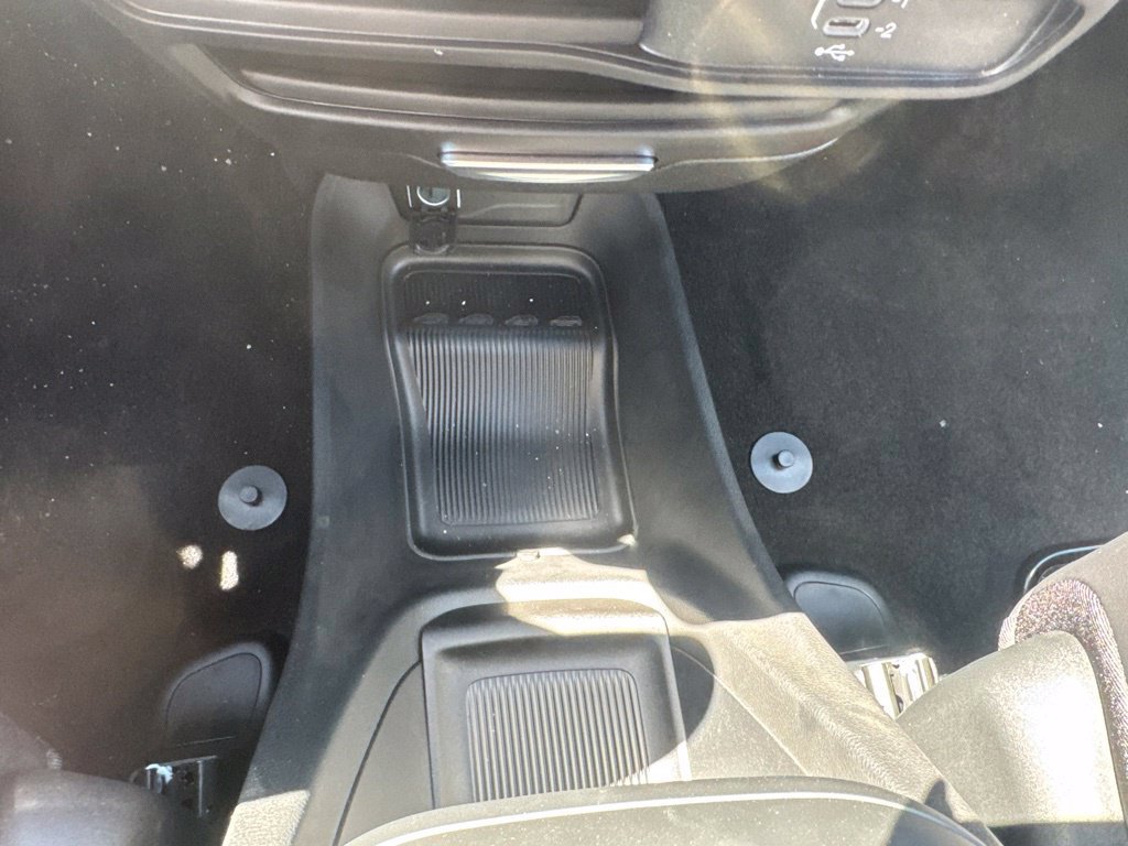 New 2027 Chrysler Pacifica Select FWD image 40