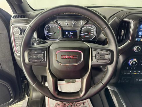 Used 2023 GMC Sierra 2500 AT4 w/ AT4 Preferred Package AWD/4WD image 13