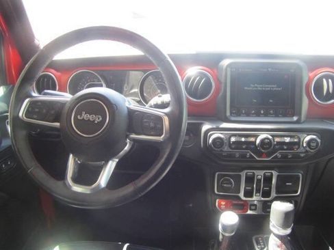 Used 2018 Jeep Wrangler Unlimited Rubicon w/ Dual Top Group image 25