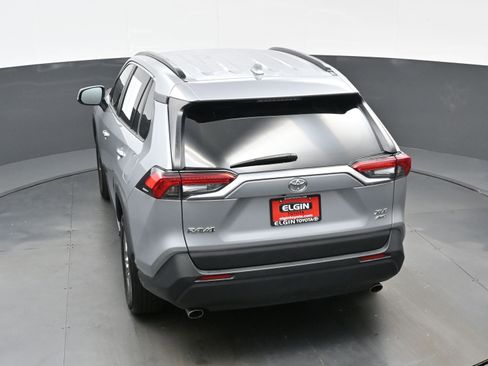 Used 2025 Toyota RAV4 XLE AWD/4WD image 38