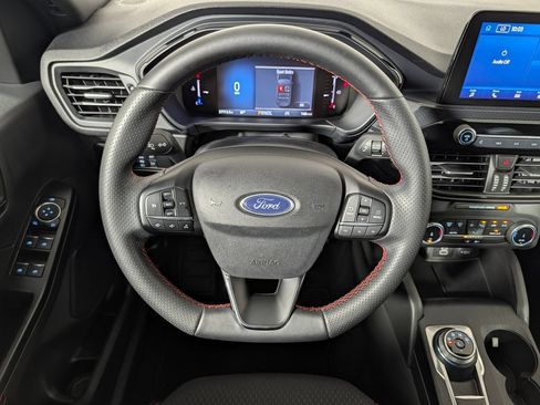 Certified 2025 Ford Escape ST-Line FWD image 16