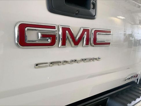 Used 2021 GMC Canyon AT4 w/ Driver Alert Package AWD/4WD image 30